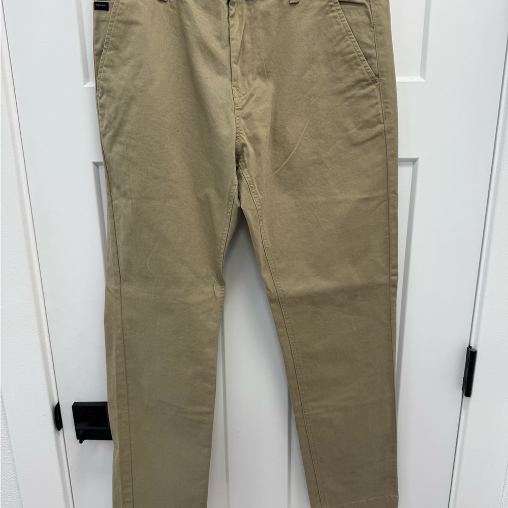 NWT Tahari Men's Khaki Chinos  32x30 slim fit
